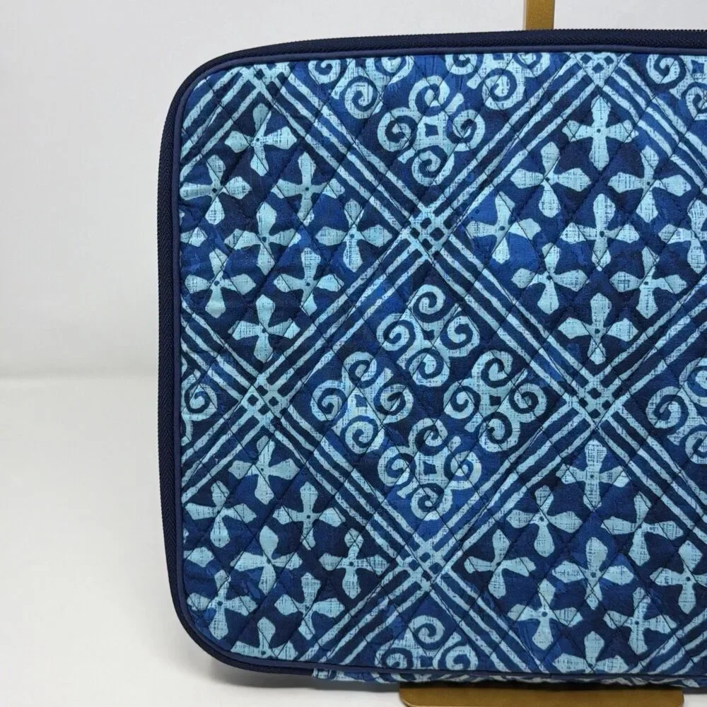 Vera Bradley Cuban Tiles Laptop Sleeve Case Quilted Zip Padded Blue